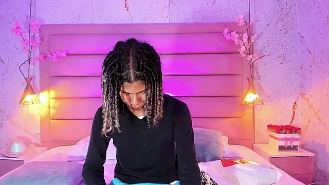 Snapshot of Maxim-Walker chatting on September 23, 2:36 am Maxim-Walker online show from September 23, 2:36 am