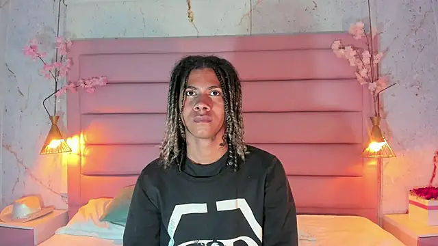 Snapshot of Maxim-Walker chatting on September 29, 3:11 am Maxim-Walker online show from September 29, 3:11 am