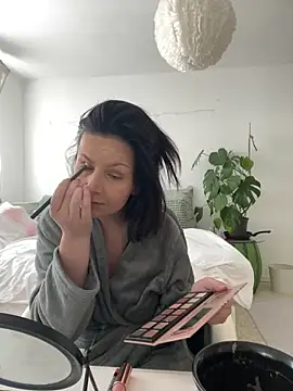 Snapshot of Off__Melonenmandy chatting on March 22, 9:02 am Off Melonenmandy online show from March 22, 9:02 am