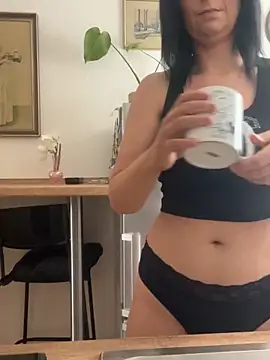 Off  Melonenmandy online show from April 13, 12:21 pm