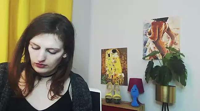 juicyNadine online show from February 5, 12:27 pm