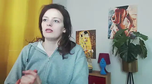 juicyNadine online show from February 22, 7:12 am