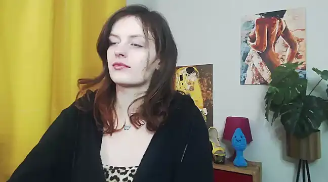 juicyNadine online show from March 5, 6:12 am