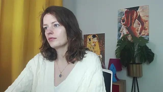 juicyNadine online show from October 7, 4:42 am