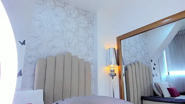 SofiaRios04 online show from September 29, 12:43 pm