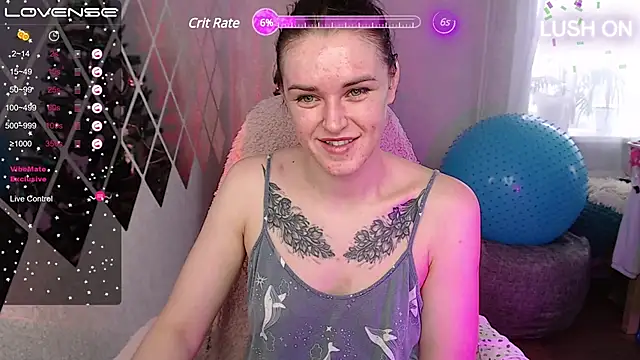 Snapshot of Bella__Swoon chatting on February 13, 4:43 am Bella Swoon online show from February 13, 4:43 am