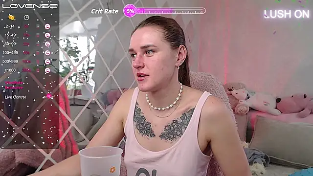 Snapshot of Bella__Swoon chatting on October 5, 2:43 am Bella Swoon online show from October 5, 2:43 am