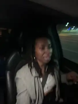 Snapshot of LeyaHoneybuns chatting on January 26, 7:42 am LeyaHoneybuns online show from January 26, 7:42 am