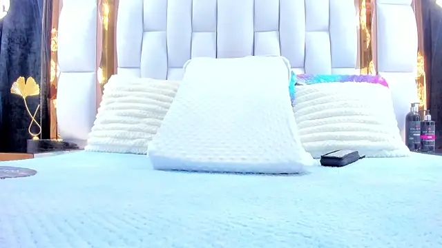 RileySweett online show from November 11, 11:32 am