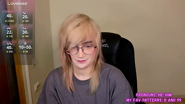 CuteYukiKun online show from October 1, 11:00 pm