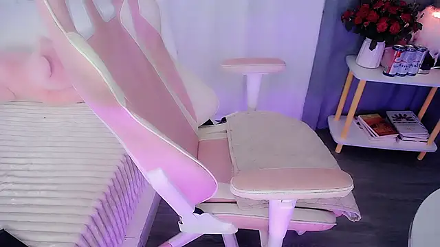 San   San online show from April 15, 1:18 pm