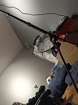 Snapshot of Kaue007 chatting on December 15, 4:11 pm Kaue007 online show from December 15, 4:11 pm