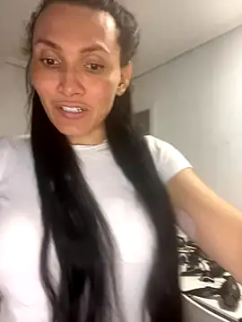 KimberllySaeez online show from October 12, 10:25 am