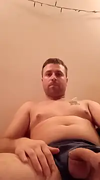 Snapshot of LucianM6 chatting on January 3, 5:53 pm LucianM6 online show from January 3, 5:53 pm