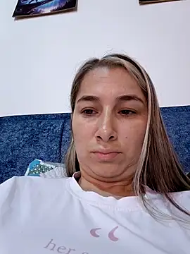 Iris love18 online show from February 21, 2:18 pm