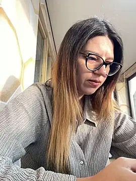 NadiraNoor online show from October 21, 2:18 pm