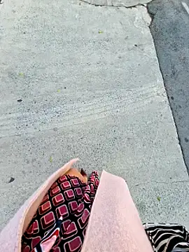 Ina HotX online show from December 5, 1:28 pm