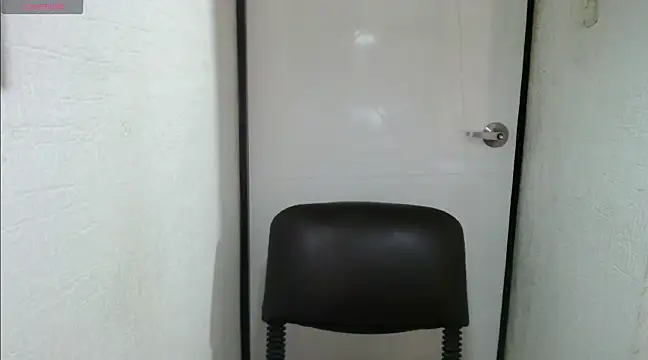 Snapshot of horny_paty chatting on March 12, 5:28 pm horny paty online show from March 12, 5:28 pm