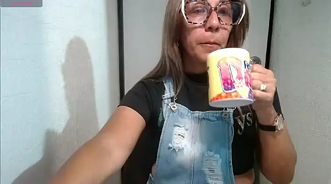 Snapshot of horny_paty chatting on March 17, 7:58 pm horny paty online show from March 17, 7:58 pm