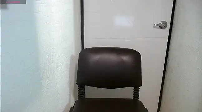 Snapshot of horny_paty chatting on March 18, 5:10 pm horny paty online show from March 18, 5:10 pm