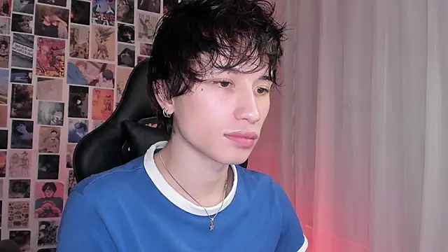 Snapshot of liamelf chatting on October 31, 6:03 am liamelf online show from October 31, 6:03 am