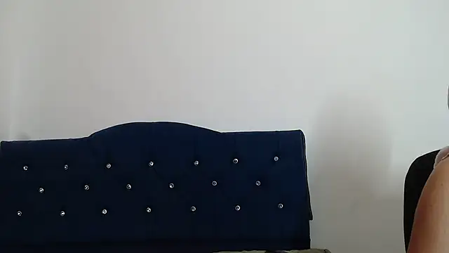 Chanel 87xxx online show from February 18, 1:44 pm