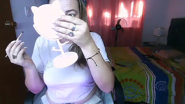 Snapshot of Chanel_87xxx chatting on May 6, 10:15 pm Chanel 87xxx online show from May 6, 10:15 pm