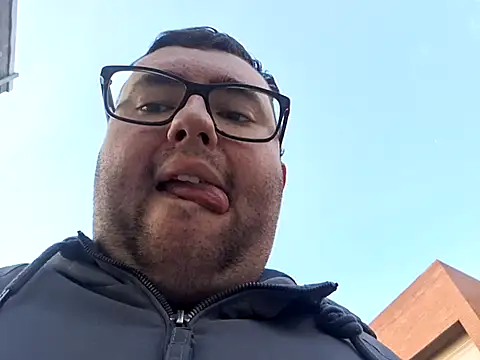 Javier bear online show from February 13, 3:35 pm