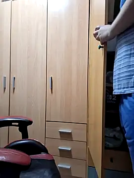 Javier bear online show from November 2, 10:23 pm