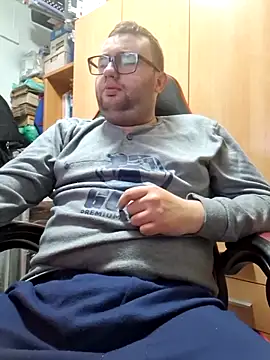 Javier bear online show from April 10, 9:14 am