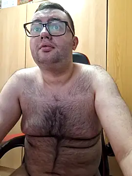 Snapshot of Javier_bear chatting on April 20, 1:14 pm Javier bear online show from April 20, 1:14 pm
