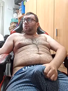 Snapshot of Javier_bear chatting on April 29, 1:04 pm Javier bear online show from April 29, 1:04 pm
