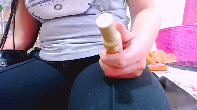 Snapshot of MaidenGame chatting on September 13, 2:50 pm MaidenGame online show from September 13, 2:50 pm