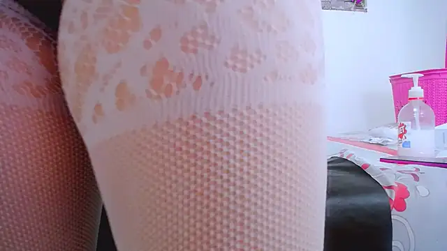 Snapshot of MaidenGame chatting on October 10, 5:12 pm MaidenGame online show from October 10, 5:12 pm