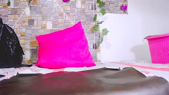 MaidenGame online show from February 12, 3:18 pm