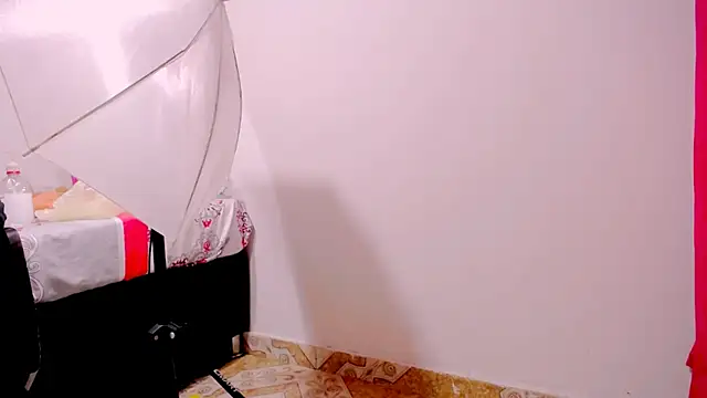 MaidenGame online show from March 18, 3:04 pm