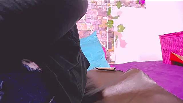 MaidenGame online show from July 19, 3:05 pm