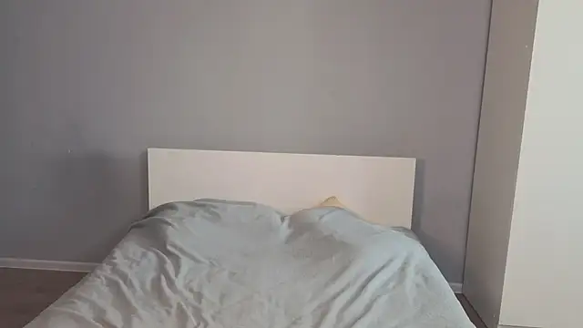 mollymila online show from September 20, 7:20 am