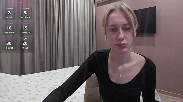 Snapshot of Mika_Ray chatting on November 10, 11:04 pm Mika Ray online show from November 10, 11:04 pm
