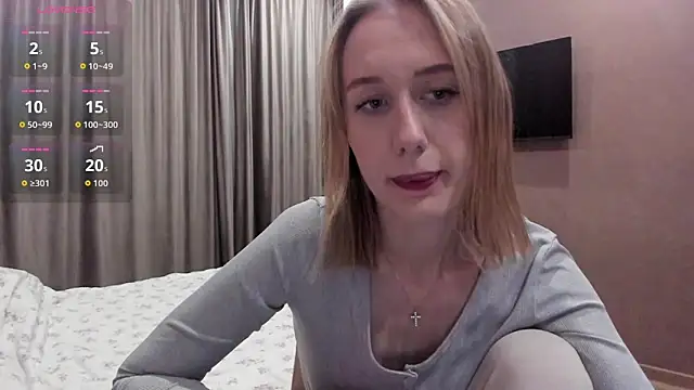 Snapshot of Mika_Ray chatting on November 14, 10:29 pm Mika Ray online show from November 14, 10:29 pm