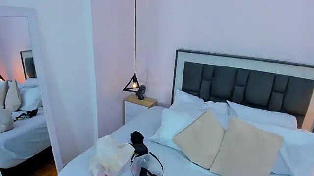 Snapshot of victoria_cooper3 chatting on November 15, 9:28 am victoria cooper3 online show from November 15, 9:28 am