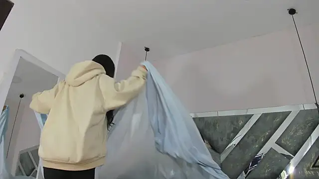 Snapshot of victoria_cooper3 chatting on December 5, 10:02 am victoria cooper3 online show from December 5, 10:02 am