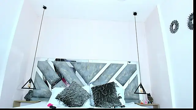 Snapshot of victoria_cooper3 chatting on December 20, 11:28 am victoria cooper3 online show from December 20, 11:28 am