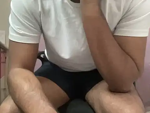 Snapshot of dhruv-sluppy chatting on March 2, 7:37 am dhruv-sluppy online show from March 2, 7:37 am