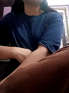 Snapshot of Harpreet_49 chatting on February 19, 9:28 am Harpreet 49 online show from February 19, 9:28 am