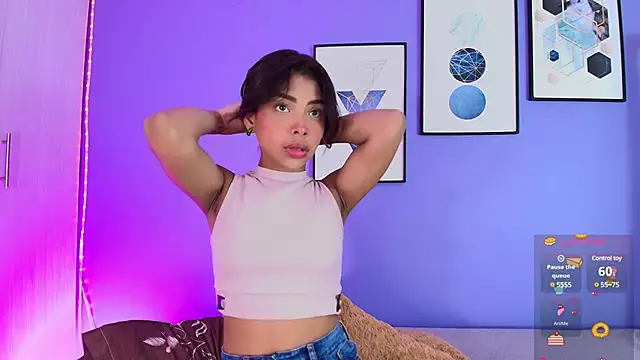 Snapshot of cinnamon_kyla chatting on January 18, 5:37 pm cinnamon kyla online show from January 18, 5:37 pm