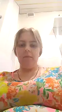 Lady nice cat online show from February 19, 7:39 am