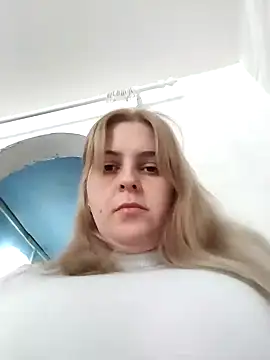 Lady nice cat online show from March 9, 7:56 am