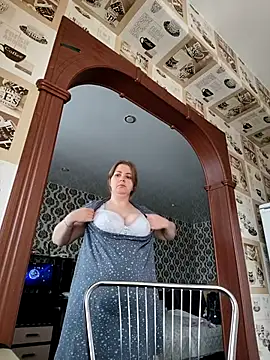 Lady nice cat online show from March 20, 2:38 am