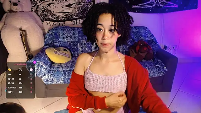 Snapshot of ela_0 chatting on February 14, 9:56 am ela 0 online show from February 14, 9:56 am